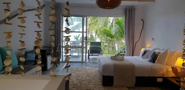 Bliss Praslin - 55
