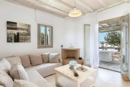 White Tinos Luxury Suites - 105