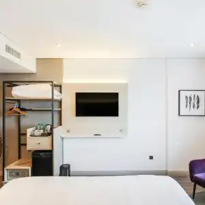 Premier Inn Dubai International Airport - 37
