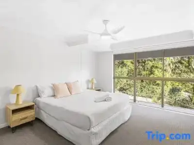 Gemini Court Holiday Apartments - 586