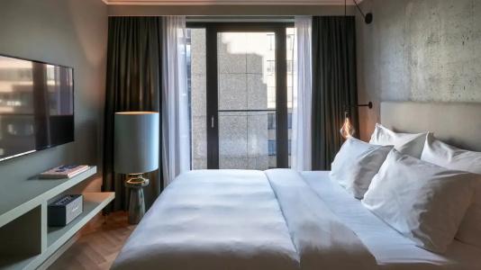 Gekko House, Frankfurt, a Tribute Portfolio - 76