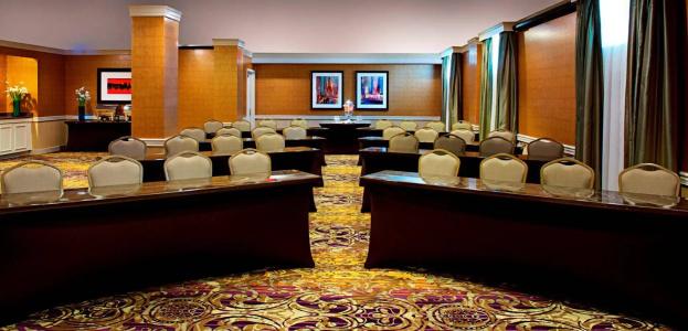 The Churchill near Embassy Row - 20