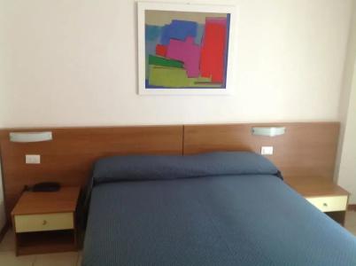 Ivana - 42