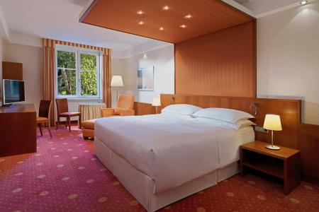Sheraton Grand - 3
