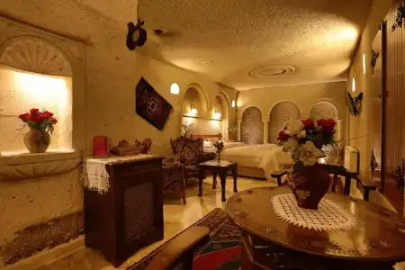 Safran Cave - 147