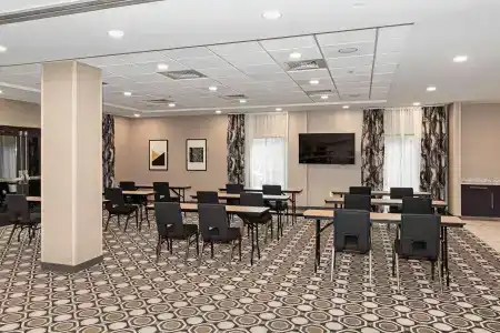 Hampton Inn & Suites Charlotte Steele Creek - 17
