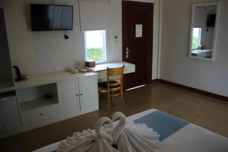 Scarlet Sails Resort - 18