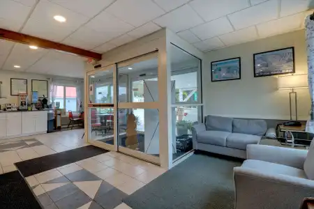 Quality Inn & Suites Lincoln I-93 - 3