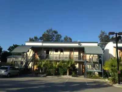 Novena Palms Motel - 17