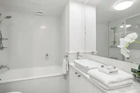 Burleigh Mediterranean Resort Enquiries - 201