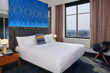 W Minneapolis - The Foshay - 85