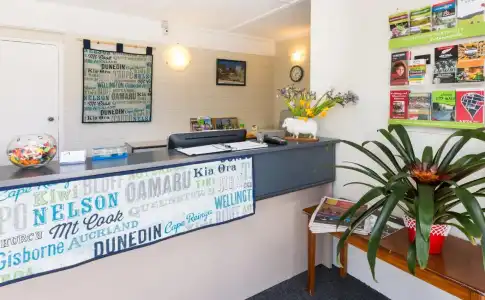 Alpha Motor Inn - 1