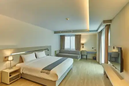 Samyan Serene - 82