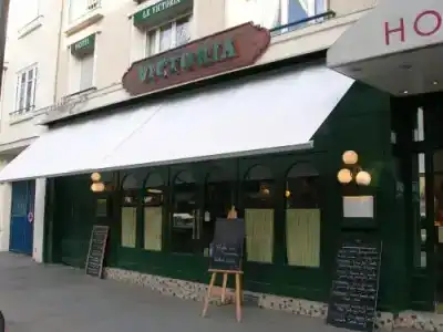 Hôtel Restaurant Le Victoria - 33