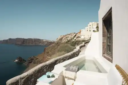 Armenaki -  Adults Only - 15