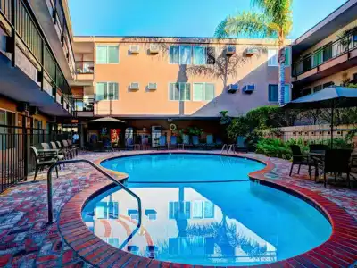 Dunes Inn - Wilshire - 15