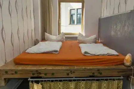 Lollis Homestay - Hostel - 4