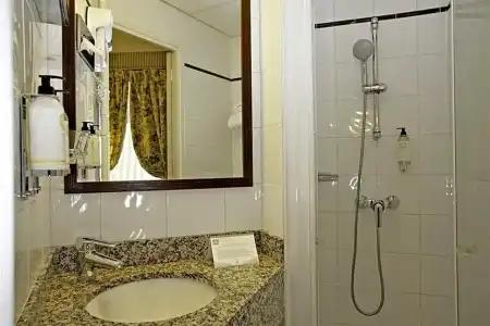 Hôtel des ducs de Bourgogne - 33