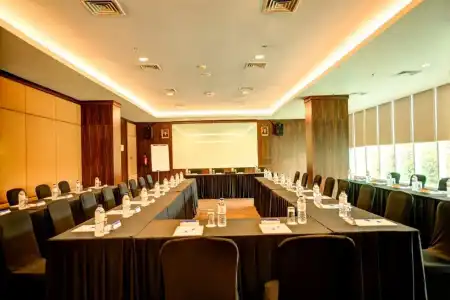 Holiday Inn Express Jakarta International Expo, An Ihg - 16