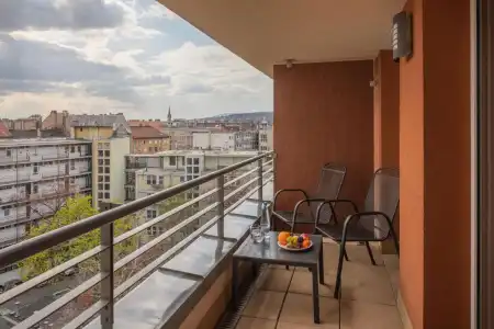 Escala & Suites - 175