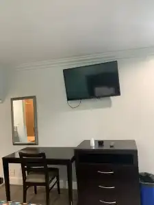 Budget Motel - 23