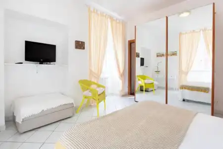 B&B Piazza Fratti - 58
