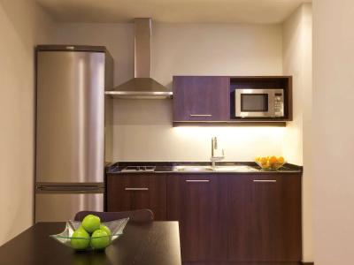 Movenpick Apartments Al Mamzar Dubai - 39