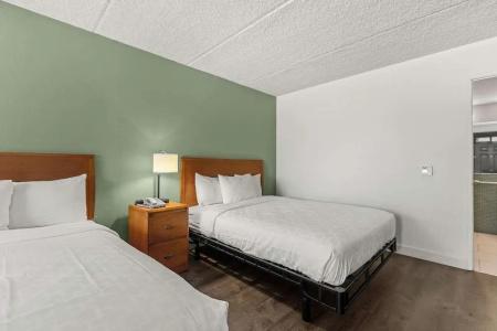 Vagabond Inn Executive Old Town - 27