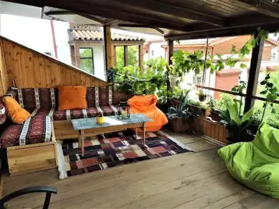 Sunny Tiflis - 31
