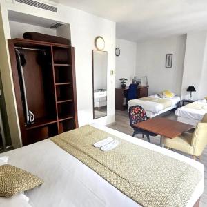 Massilia Hôtel - 33