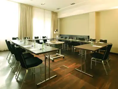 NH Berlin Kurfürstendamm - 17