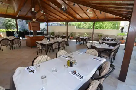 Apartments Dobrotski Dvori - 14