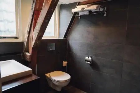 Corner House - 29