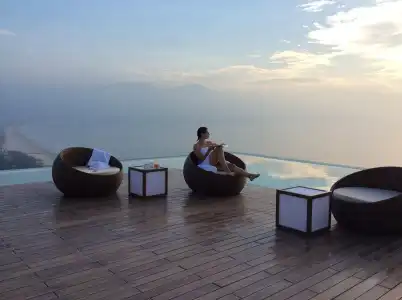 A La Carte Da Nang Beach - 21