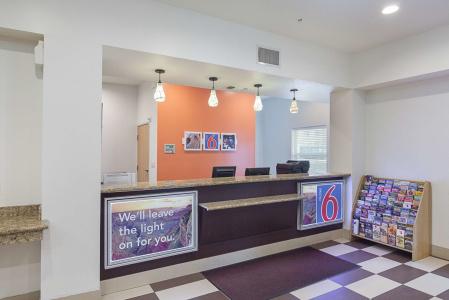 Motel 6 Fort Worth, TX - 1