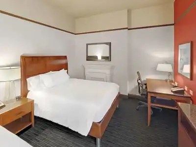 Hilton Garden Inn Milwaukee Downtown - 51