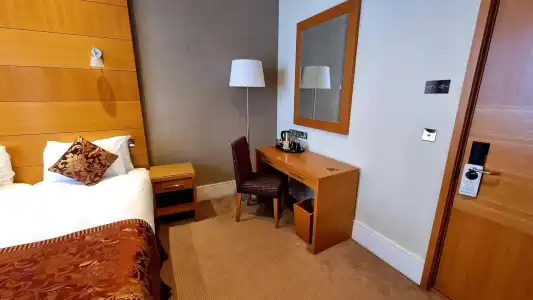 The Park City Grand Plaza Kensington - 27