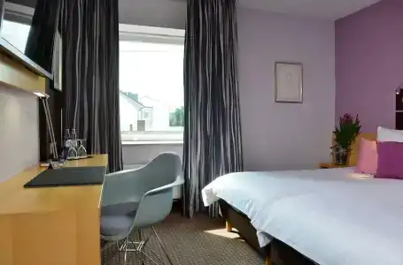 UHU Garni Köln - 76