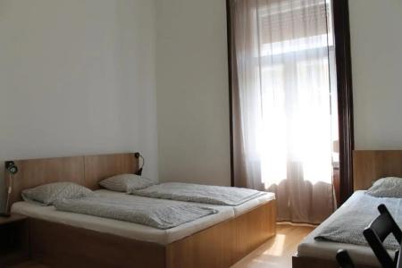 Omega Guesthouse Budapest - 24