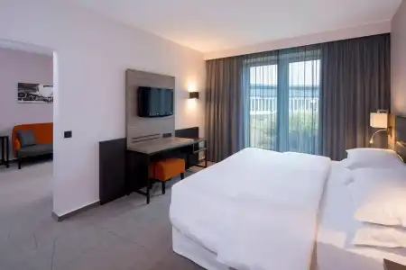 Sheraton Duesseldorf Airport - 45