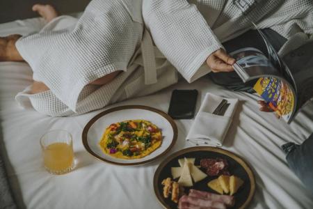 Catalonia Boulevard - 12