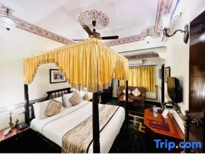 Umaid Mahal - A Heritage Style Boutique - 56