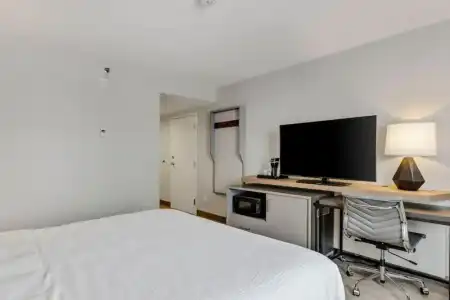 Holiday Inn & Suites Ottawa Kanata by IHG - 84