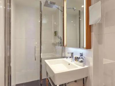 Mercure - 41