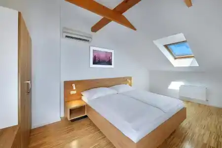 DownTown Suites Kodanská - 64