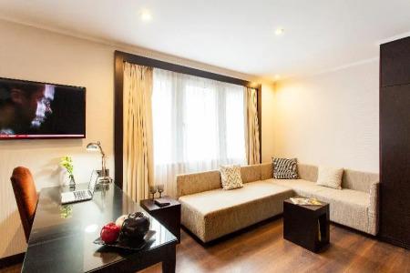 Quentin Boutique - 73