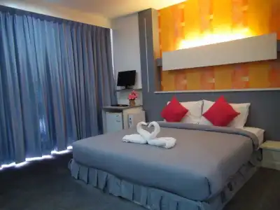 Balcony Hostel Patong - 3