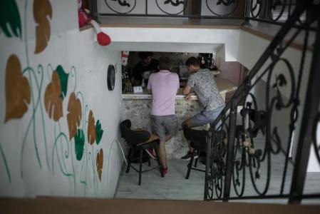 happy pandasN12 - 17