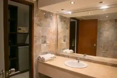 Kuta Suci Guest House - 42