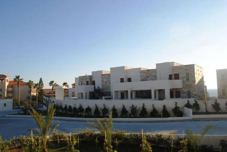 Gold Lagoon Kosher - by Amphora & Suites - 3